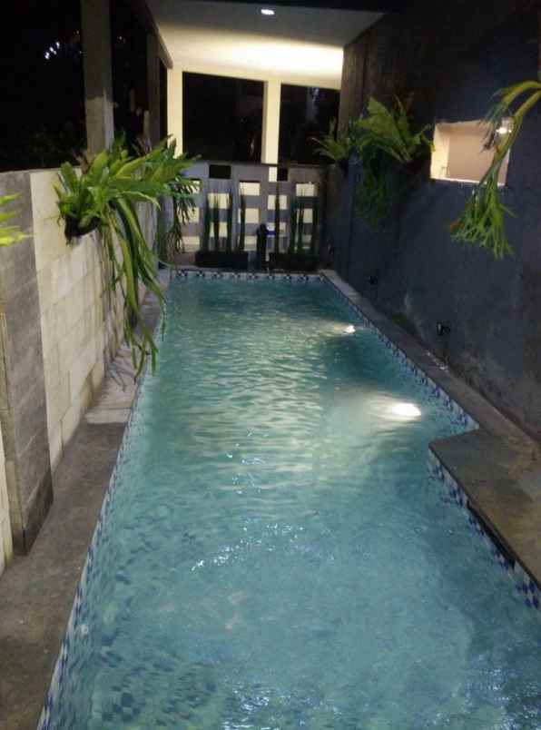 villa mewah 4 lantai di kusuma pinus kota batu