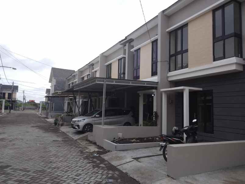 alana gunung anyar 2 lt tandon air tanam