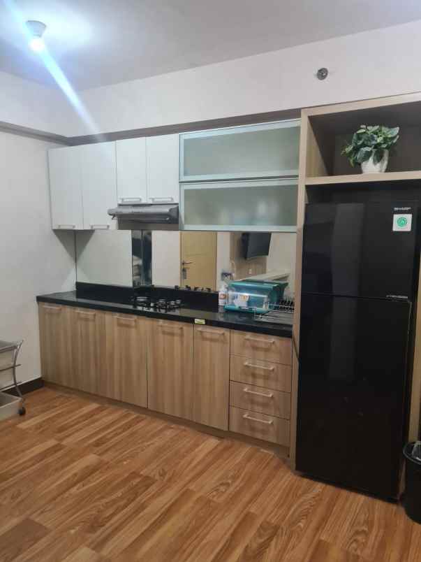 apartemen educity tower yale