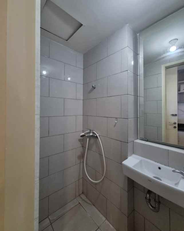 apartment amor pakuwon city siap huni fully furnished
