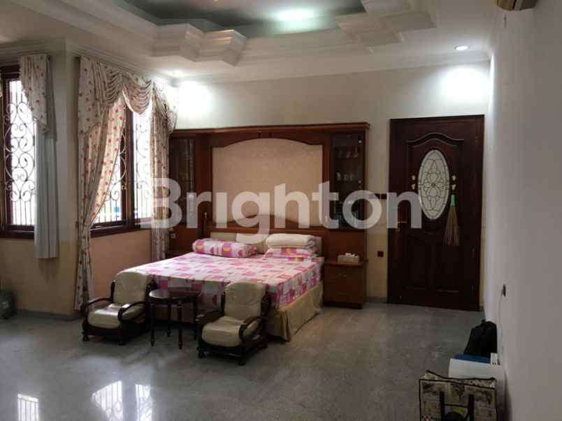 darmo hill 2 5 lantai ada r kantor interior cantik