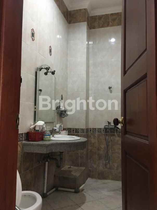 darmo hill 2 5 lantai ada r kantor interior cantik