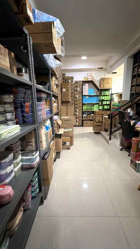 dijual 1 unit rumah 4 5 lantai grogol petamburan