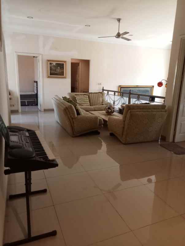 dijual central park mulyosari surabaya timur nego