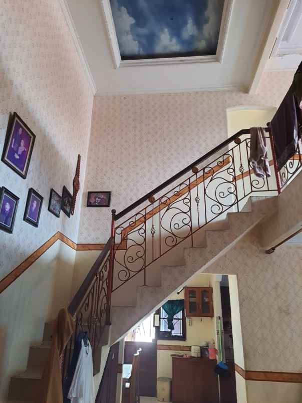 dijual cepat rumah 2 lantai di cilodong depok