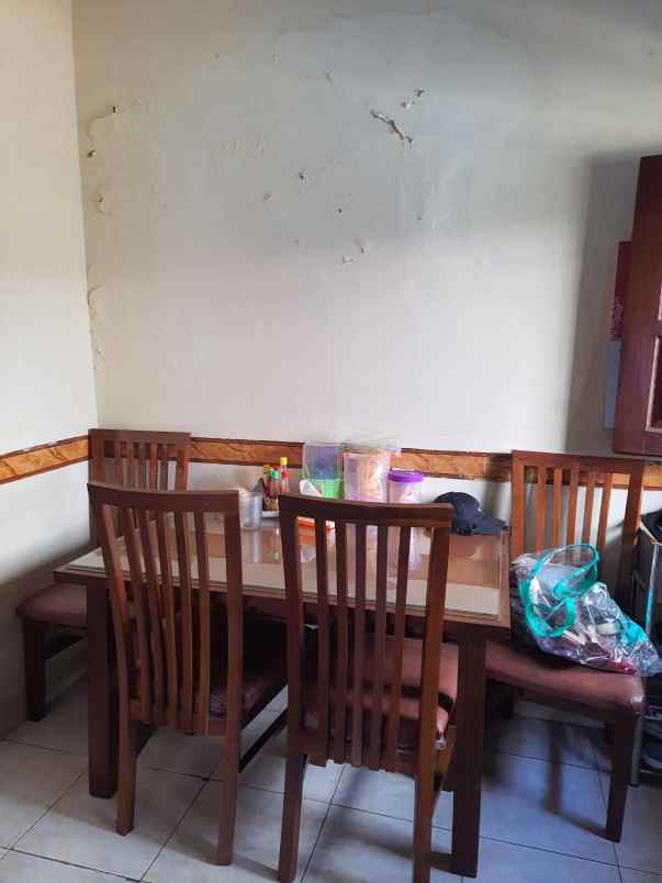 dijual cepat rumah 2 lantai di cilodong depok