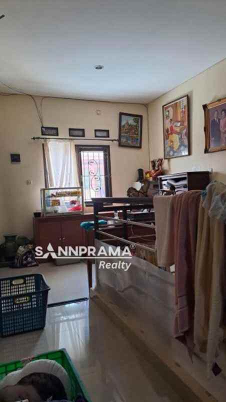 dijual cepat rumah 2 lantai kukusan depok rinindar