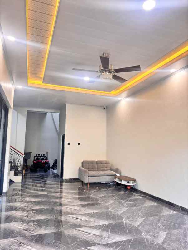 dijual cepat rumah di sendangmulyo tembalang semarang