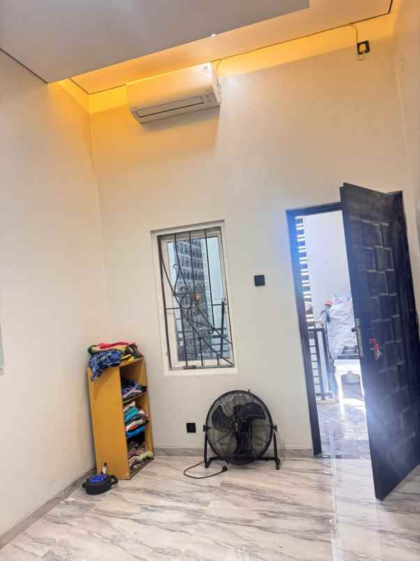 dijual cepat rumah di sendangmulyo tembalang semarang