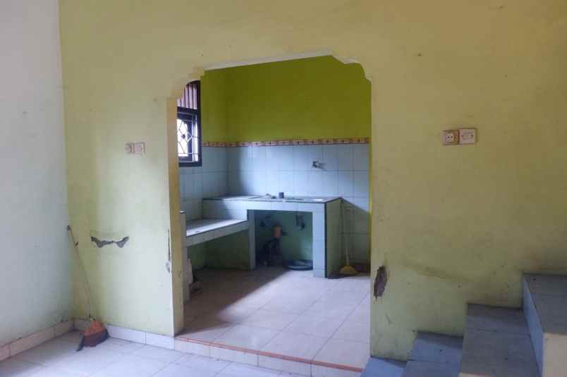 dijual disewakan rumah strategis