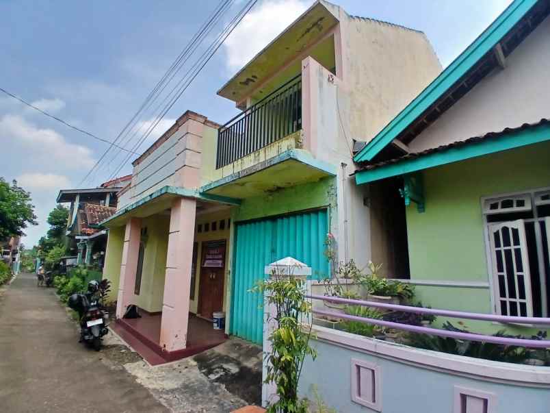 dijual disewakan rumah strategis