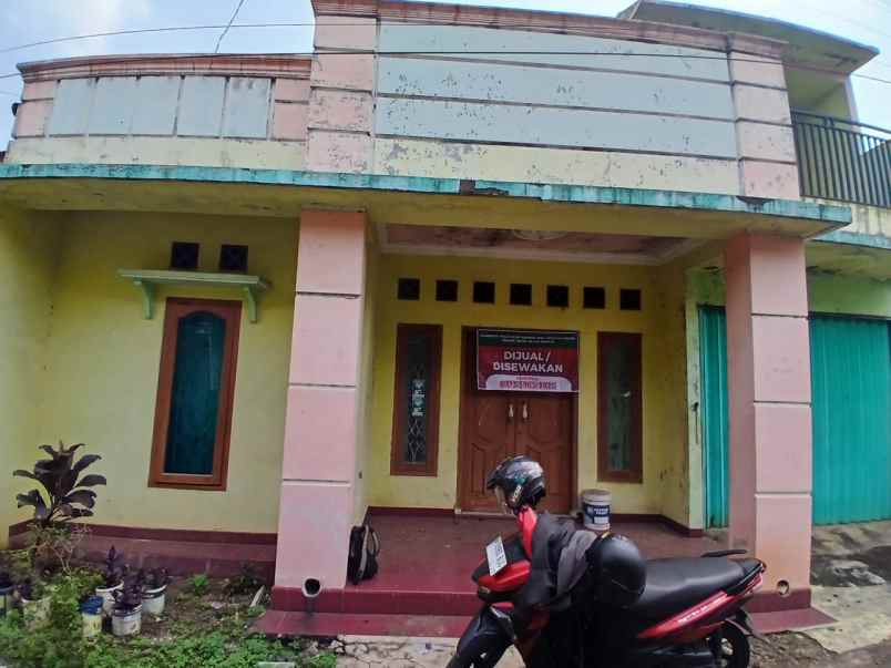dijual disewakan rumah strategis