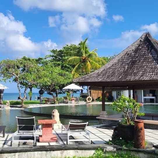 dijual hotel jl raya uluwatu