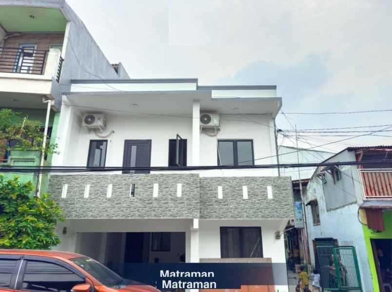 dijual kost jl kayu manis timur kayu