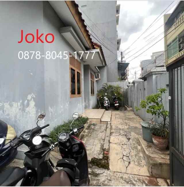 dijual kost jl kebon kacang