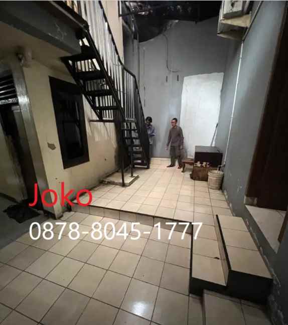 dijual kost jl kebon kacang