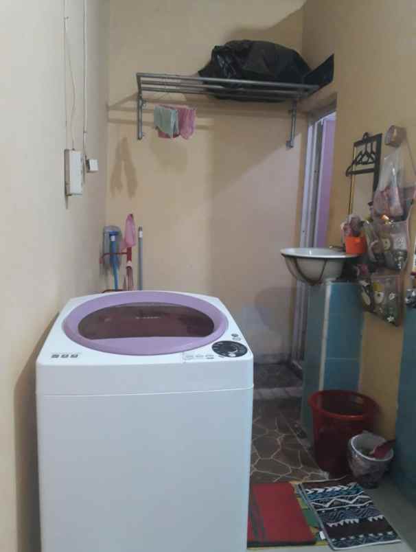 dijual kost jl nanas gang flamboyan