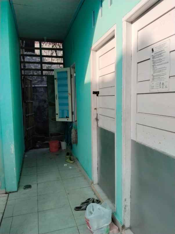 dijual kost jl pahlawan kerja