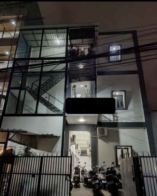 dijual kost manggarai selatan