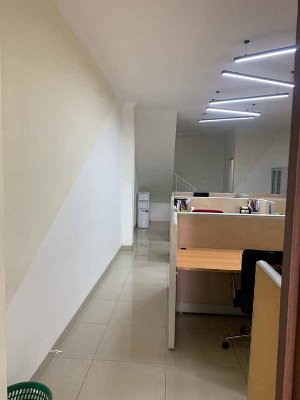 dijual ruko 3 lantai di daerah cinere