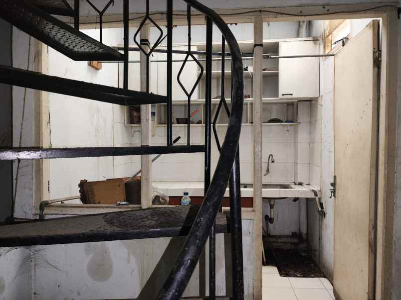 dijual ruko gudang kantor jalan bojong depok 2