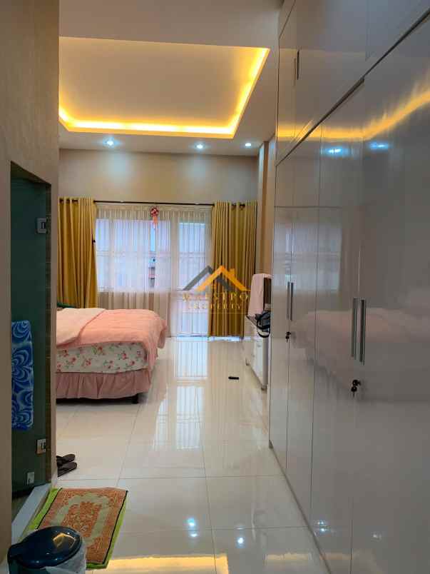 dijual ruko gudang kantor jalan karya cilincing