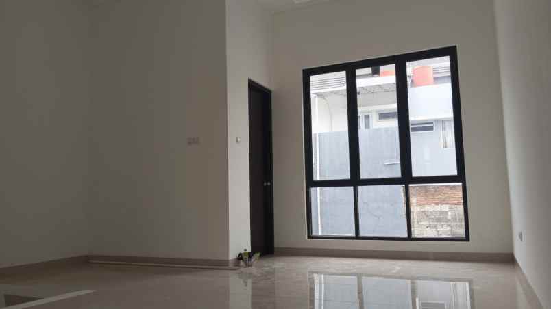 dijual ruko gudang kantor jalan raya villa bandung indah