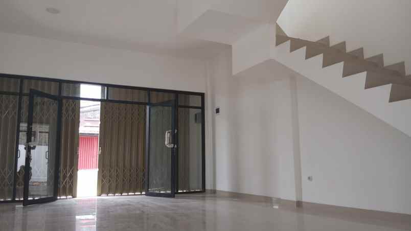 dijual ruko gudang kantor jalan raya villa bandung indah