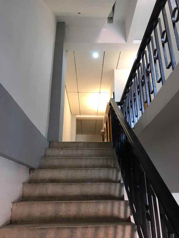 dijual ruko gudang kantor jl cikini raya menteng