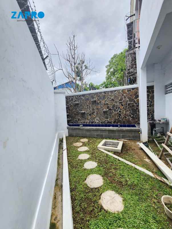 dijual ruko gudang kantor jl dobi kota padang