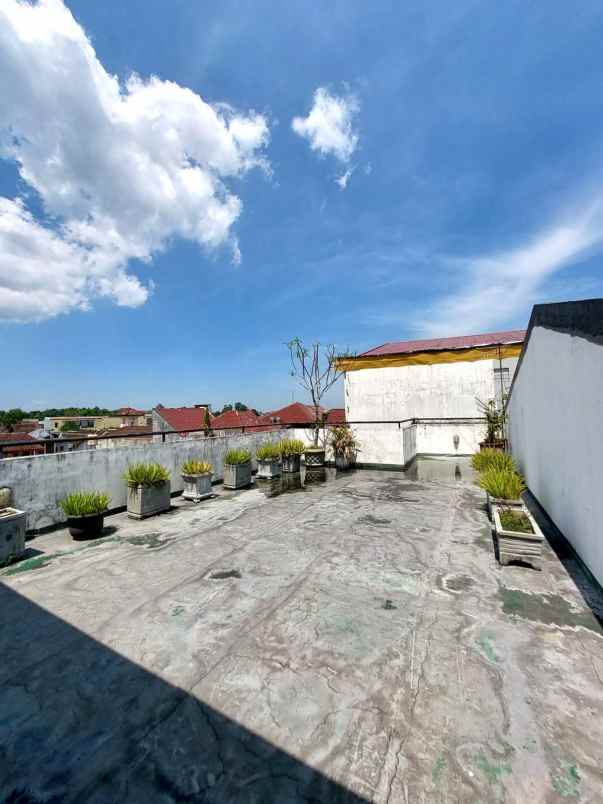 dijual ruko gudang kantor jl ring road utara