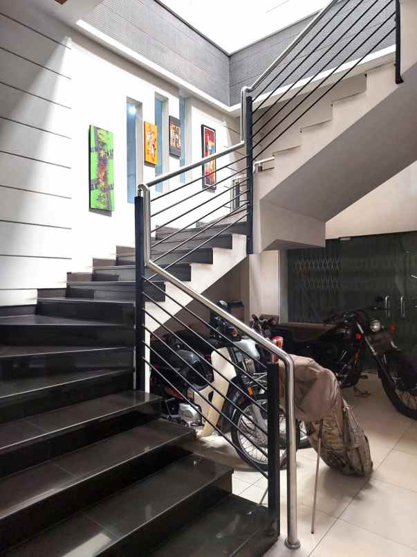 dijual ruko gudang kantor jl ring road utara