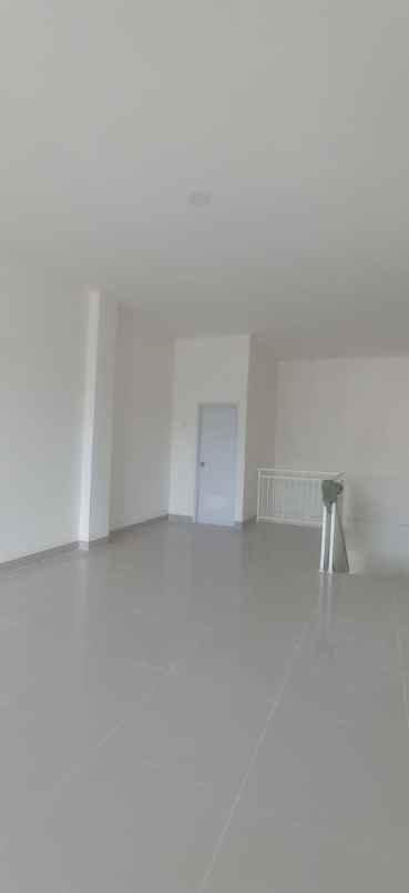 dijual ruko gudang kantor kebalen babelan