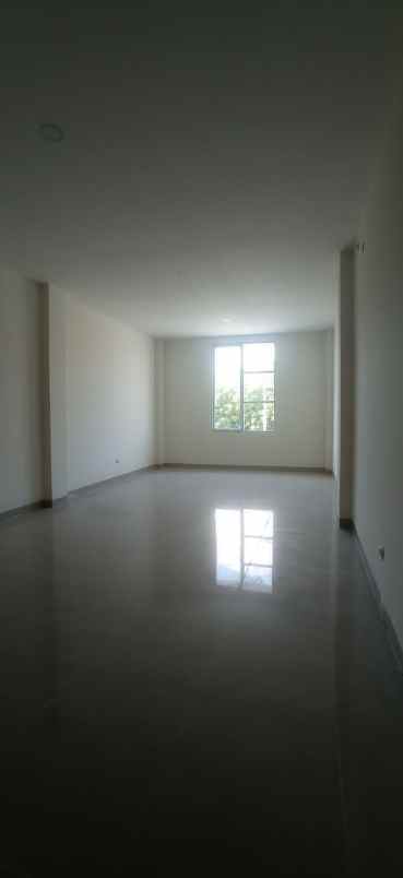 dijual ruko gudang kantor kebalen babelan