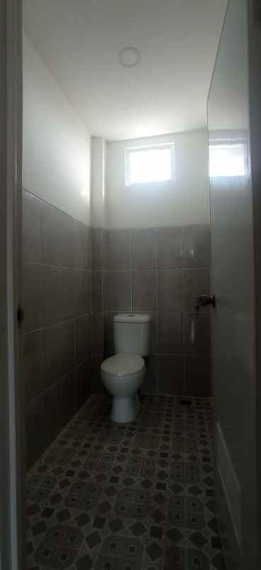 dijual ruko gudang kantor kebalen babelan