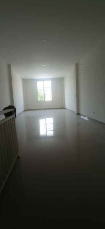 dijual ruko gudang kantor kebalen babelan