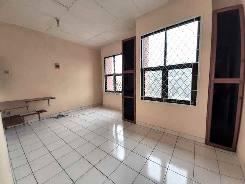 dijual ruko gudang kantor perumahan taman harapan