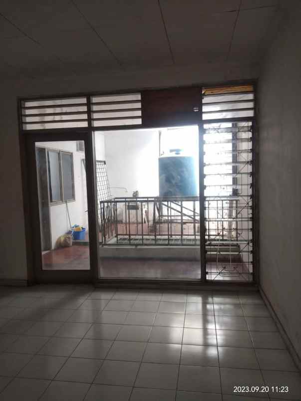 dijual ruko gudang kantor raya darmo indah