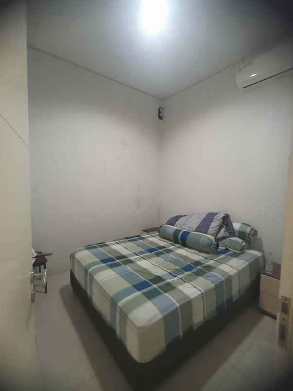 dijual rumah amarilis