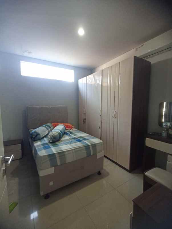 dijual rumah amarilis