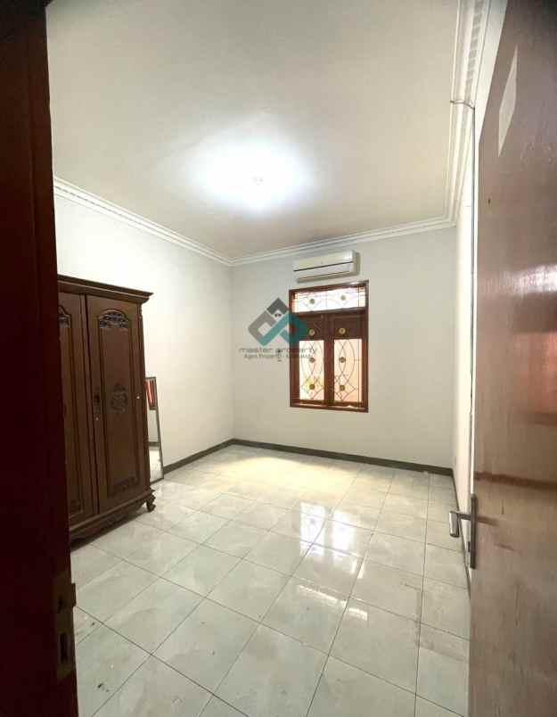 dijual rumah antapani