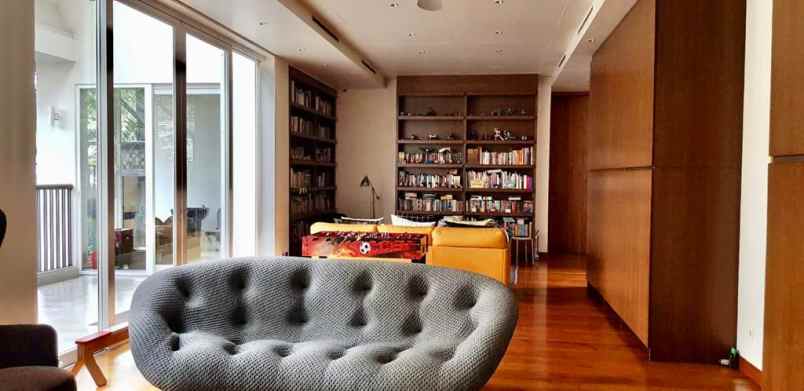 dijual rumah antasari