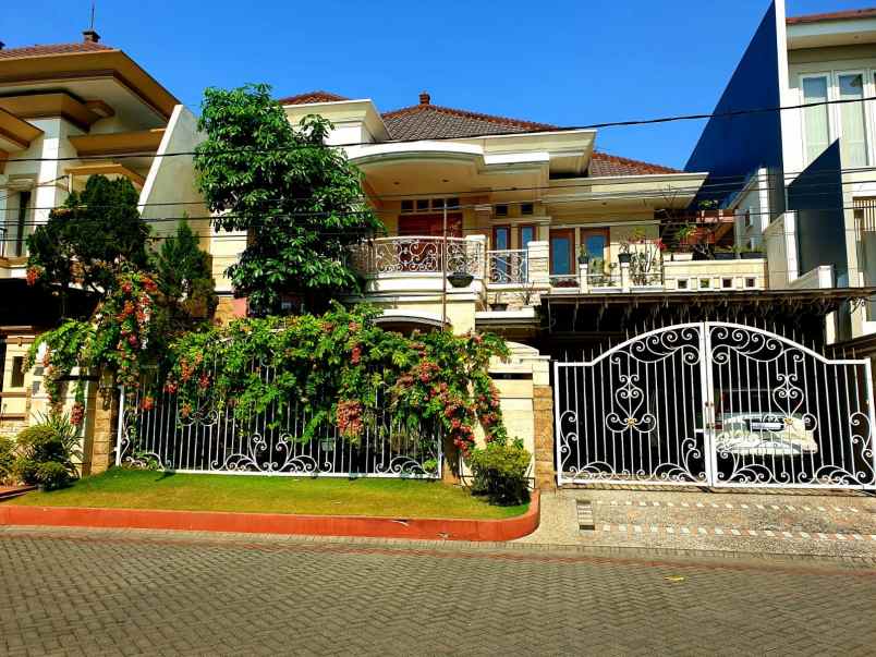 dijual rumah araya galaxy bumi permai