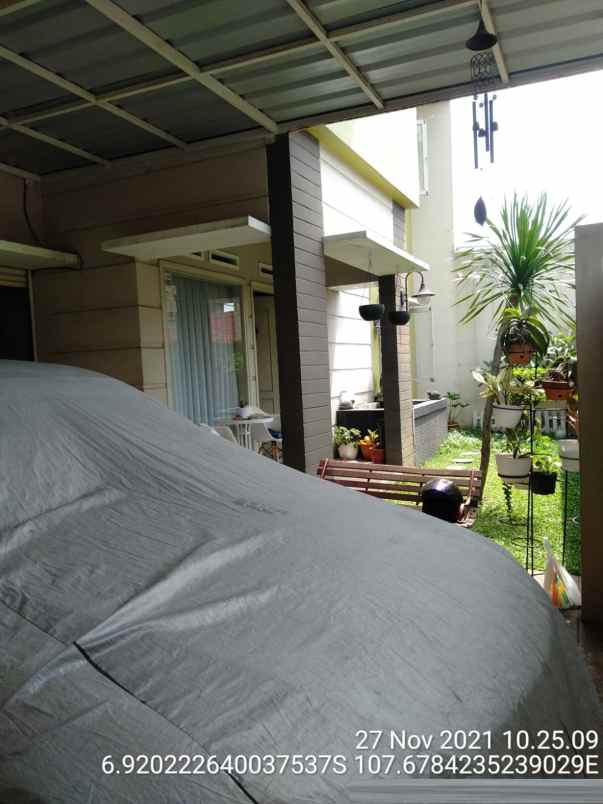 dijual rumah arcamanik