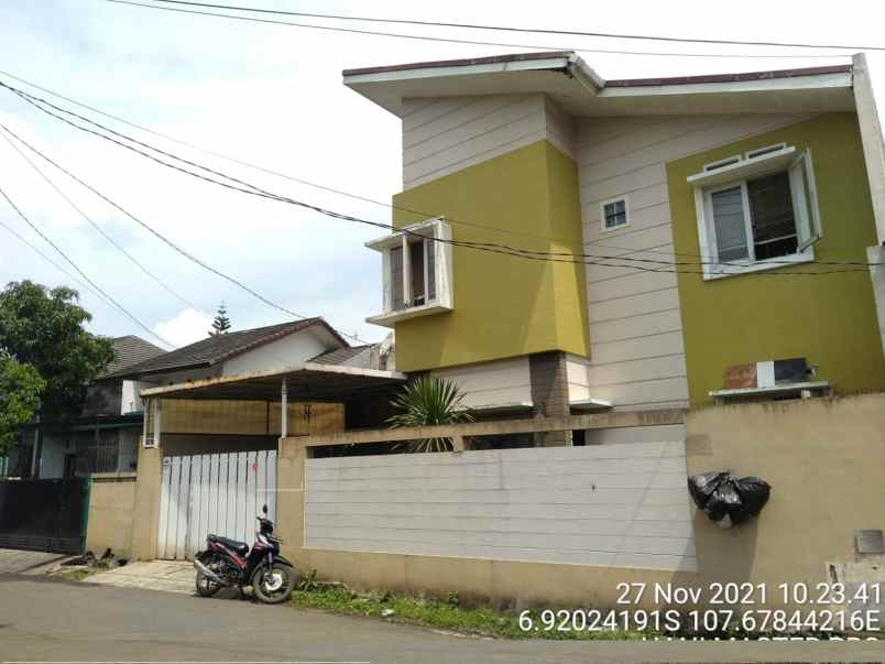 dijual rumah arcamanik