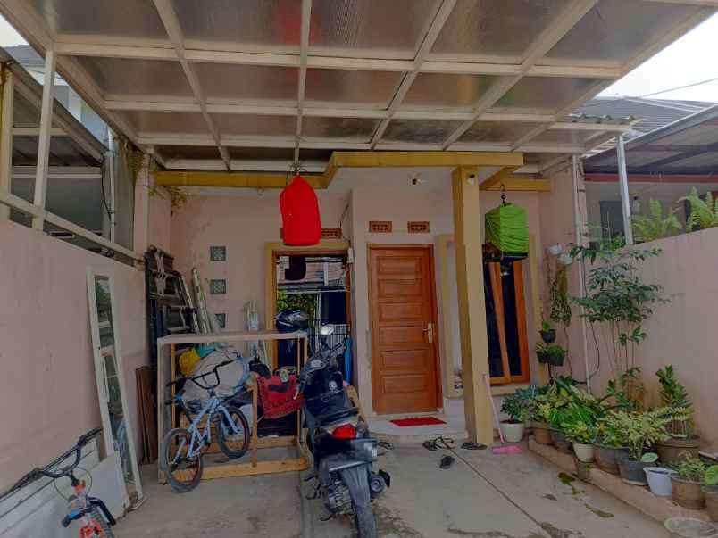 dijual rumah arcamanik