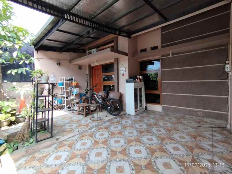 dijual rumah arcamanik