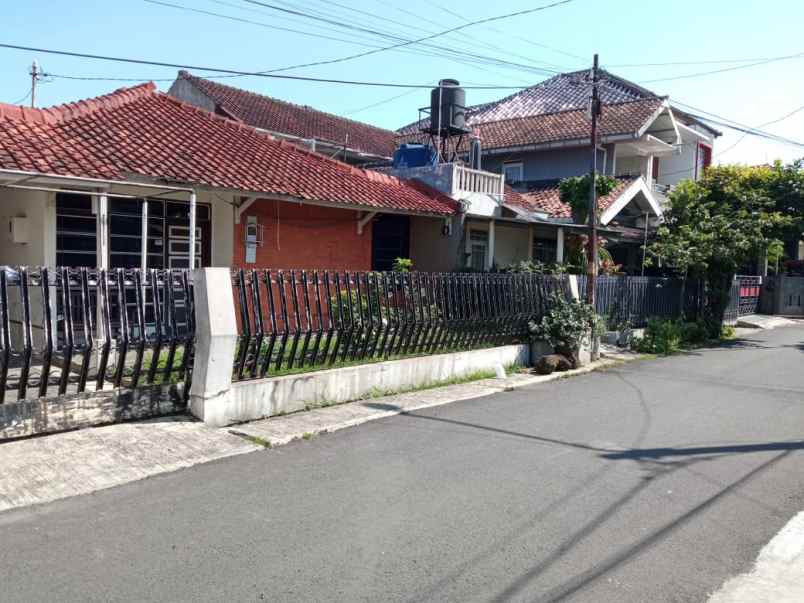 dijual rumah arcamanik endah sukamiskin