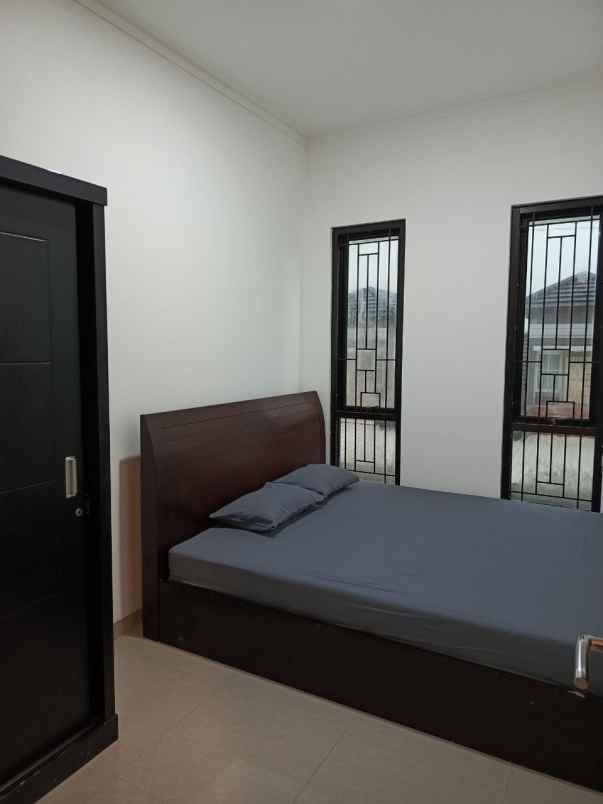 dijual rumah bambu apus kec pamulang