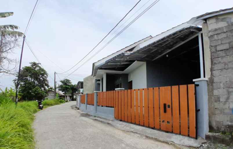 dijual rumah bandara adisucipto berbah